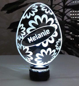 topgraveure Geschenk Dekor Melanie kaltweiß Oster Dekor Osterei Geschenk IHR NAME Ostertag LED-Beleuchtung